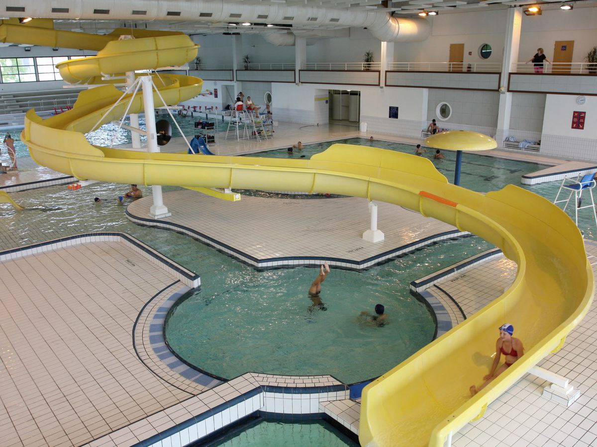 bassin et toboggan piscine Redon