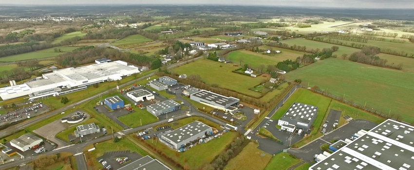 Vue aérienne du parc d'activités, entreprises, zone artisanale