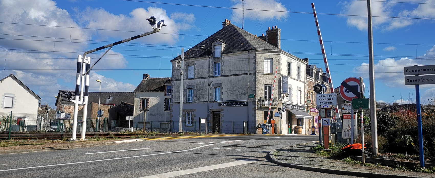 passage à niveau vers St Nicolas 