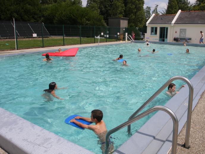 Piscine de Peillac