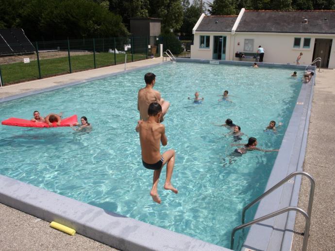 Piscine de Peillac