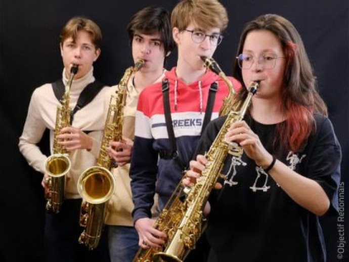 sax ados