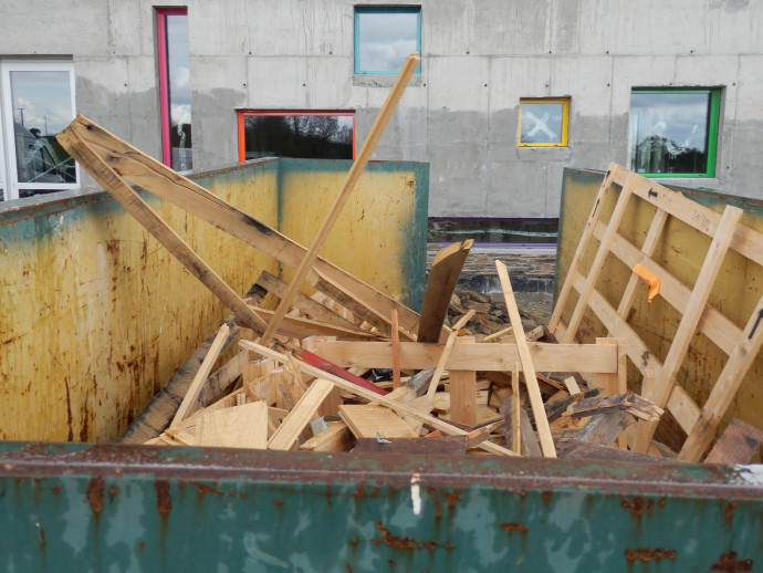 déchets en bois, fabrication de mur