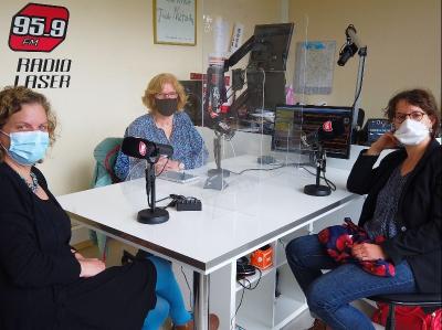 studio de radio, micros, interview