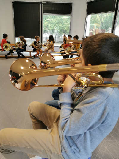 photo de l'orchestre à l'école